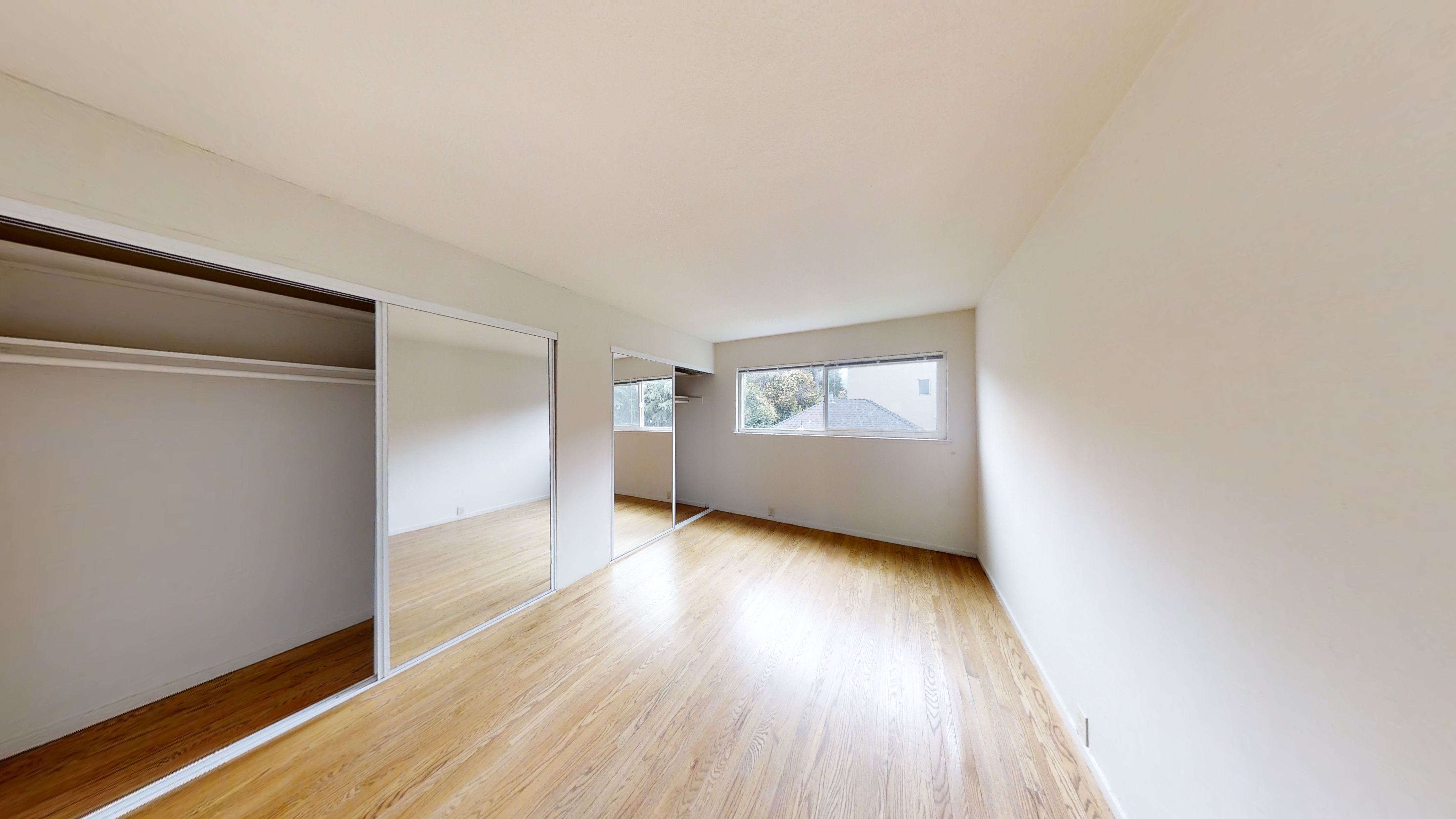 2015 Haste St. photo 2